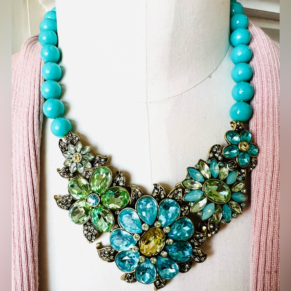 Heidi Daus 🆕”Glorious Garden” Aqua color wave Swarovski Crystals original box